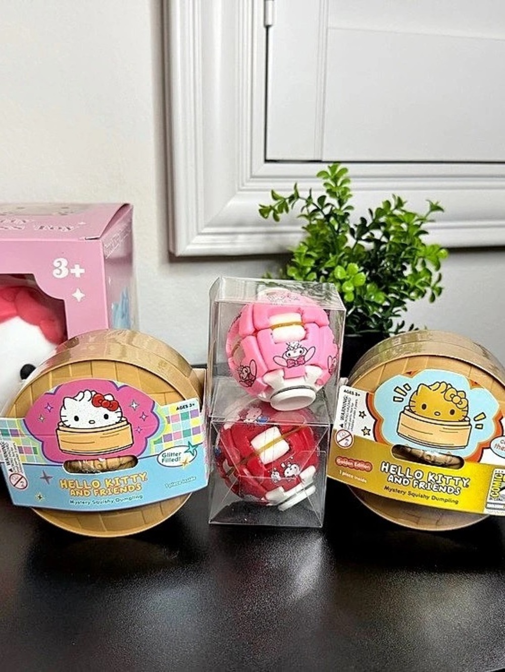 Hello Kitty Ultimate Squishy & Fidget Spinner Bundle – 7 Pieces